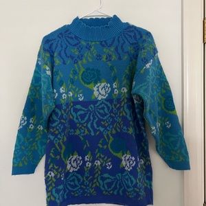 Vintage scallop collar sweater